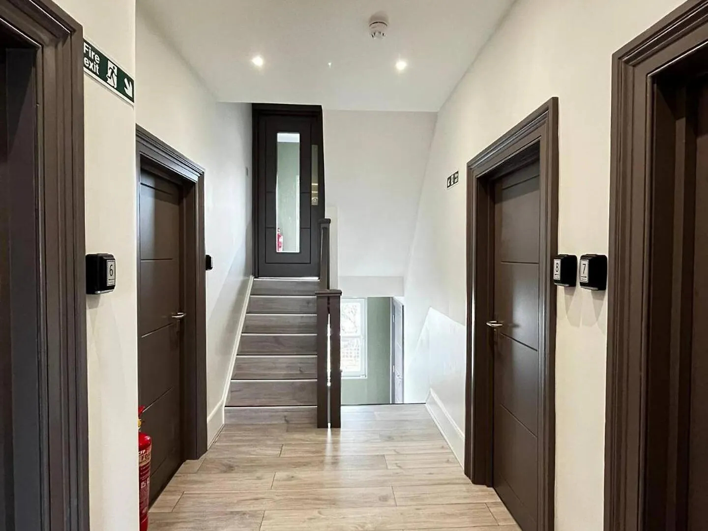 Apt 08 Beachside Beauty Central Studio Steps From Cafes Hove Appartement