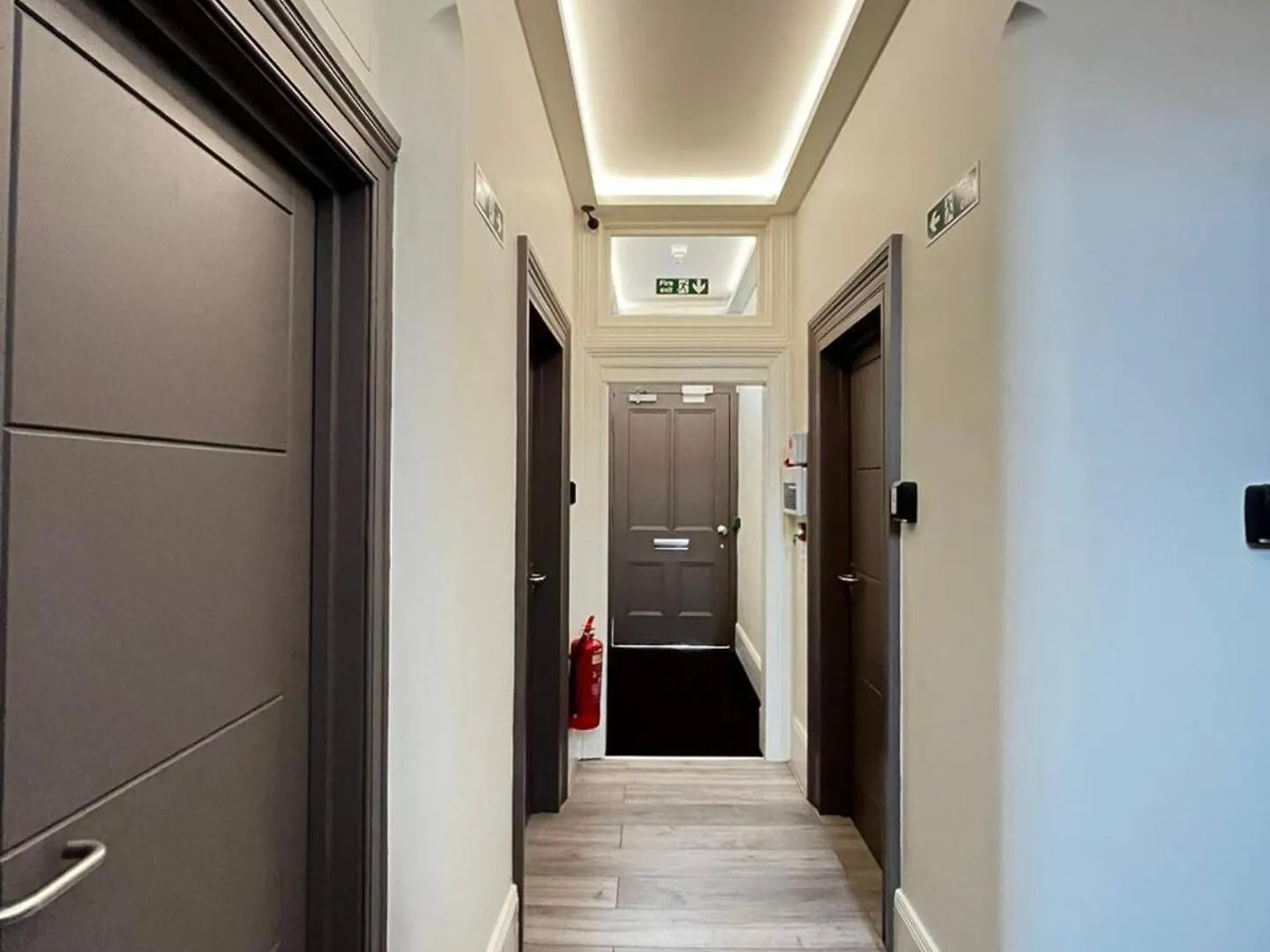 Apt 08 Beachside Beauty Central Studio Steps From Cafes Hove
